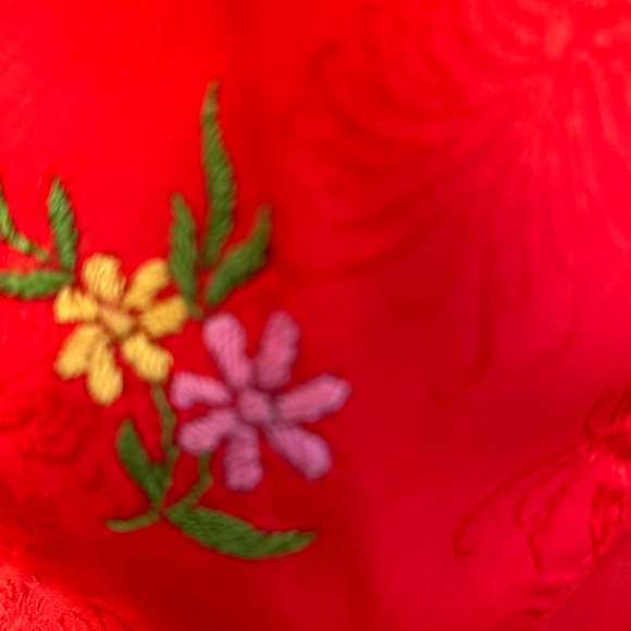 Vintage Red Embroidered Kimono - Picture 3 of 4